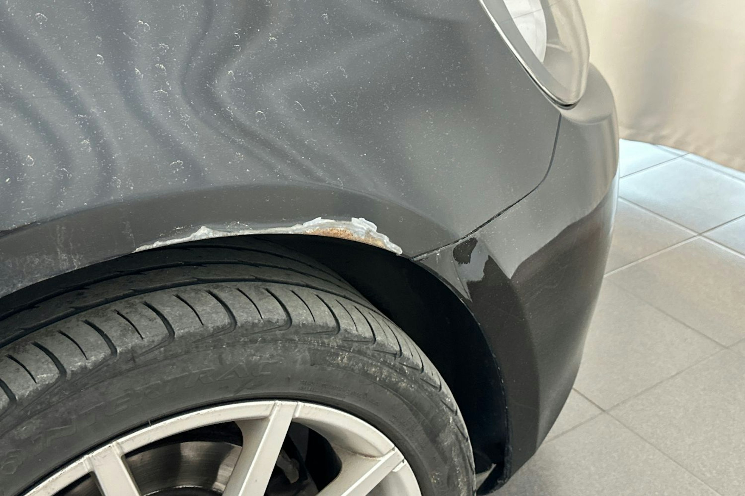 musta Volkswagen Golf 2011 kuva 27.