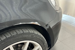 musta Volkswagen Golf 2011 kuva 27.