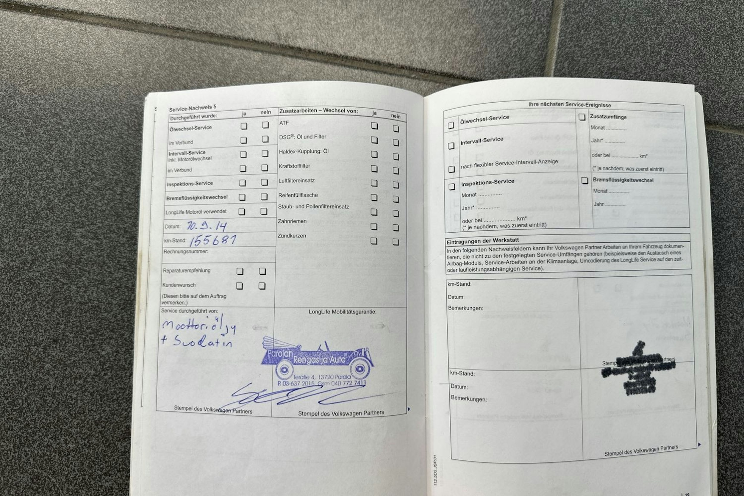 musta Volkswagen Golf 2011 kuva 32.