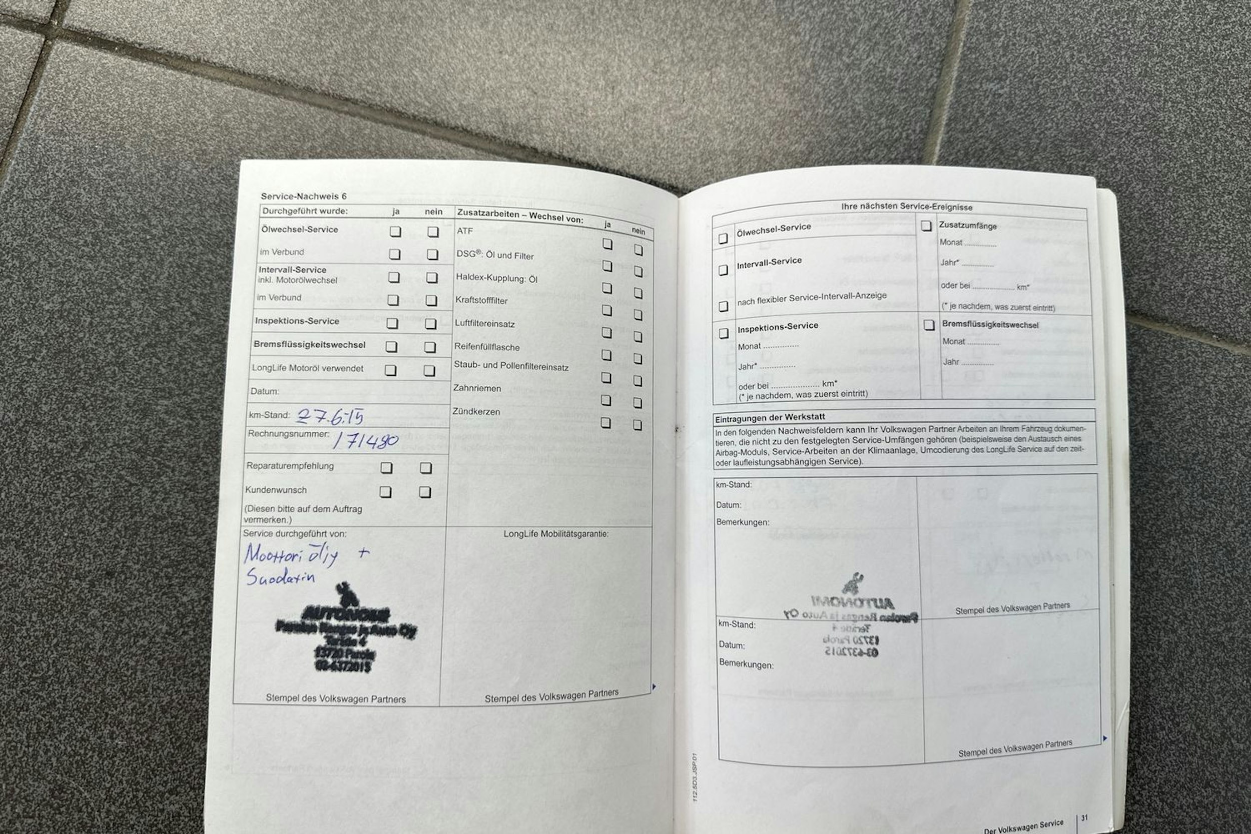 musta Volkswagen Golf 2011 kuva 33.