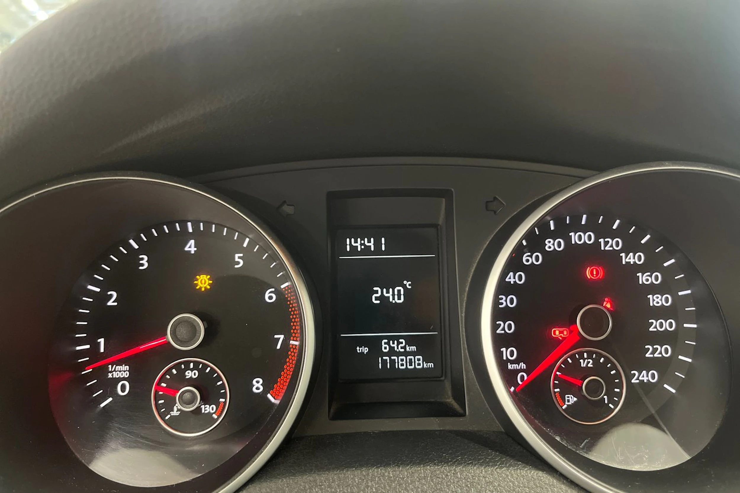Hopea Volkswagen GOLF 2011 kuva 10.