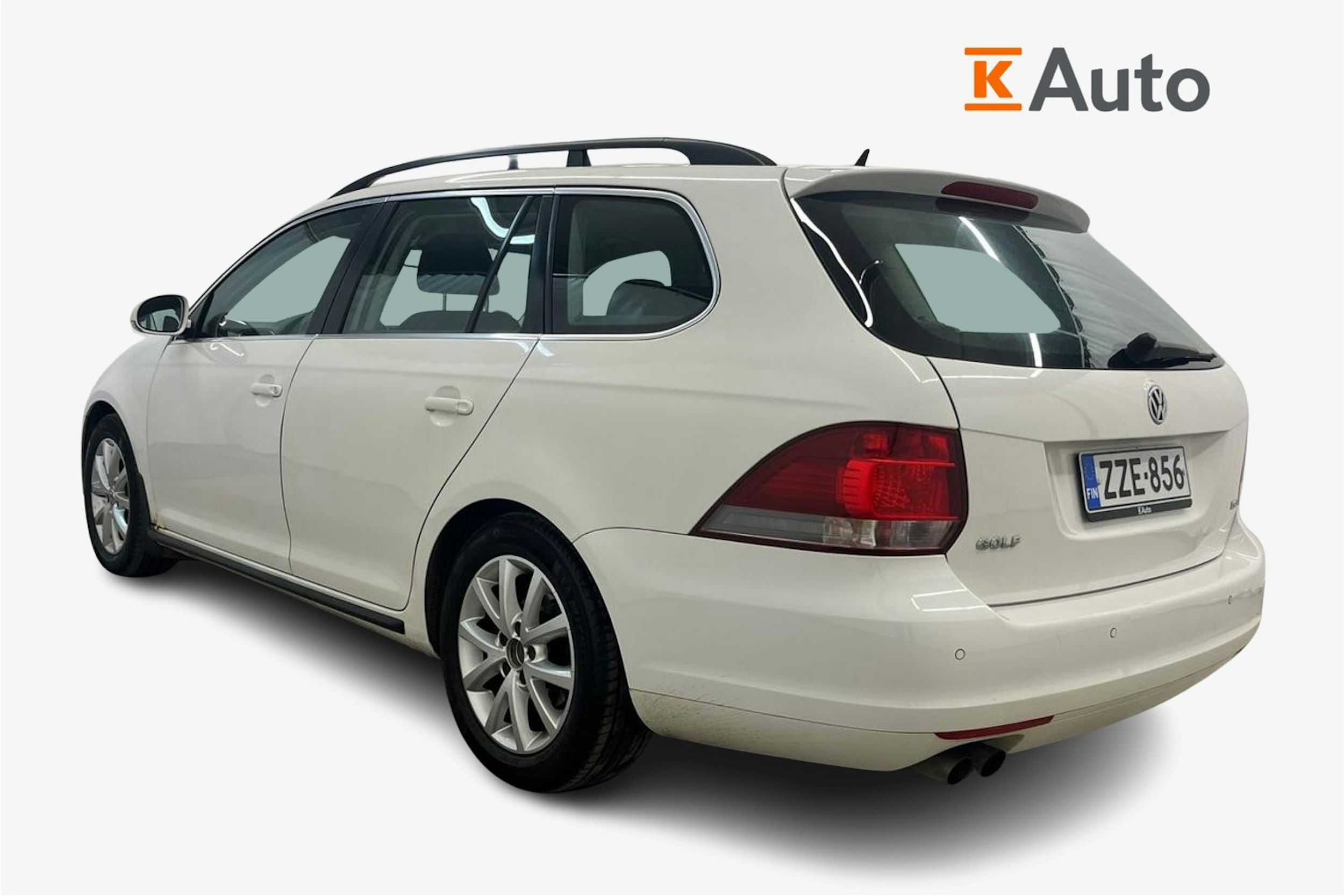 Valkoinen Volkswagen GOLF 2011 kuva 2.