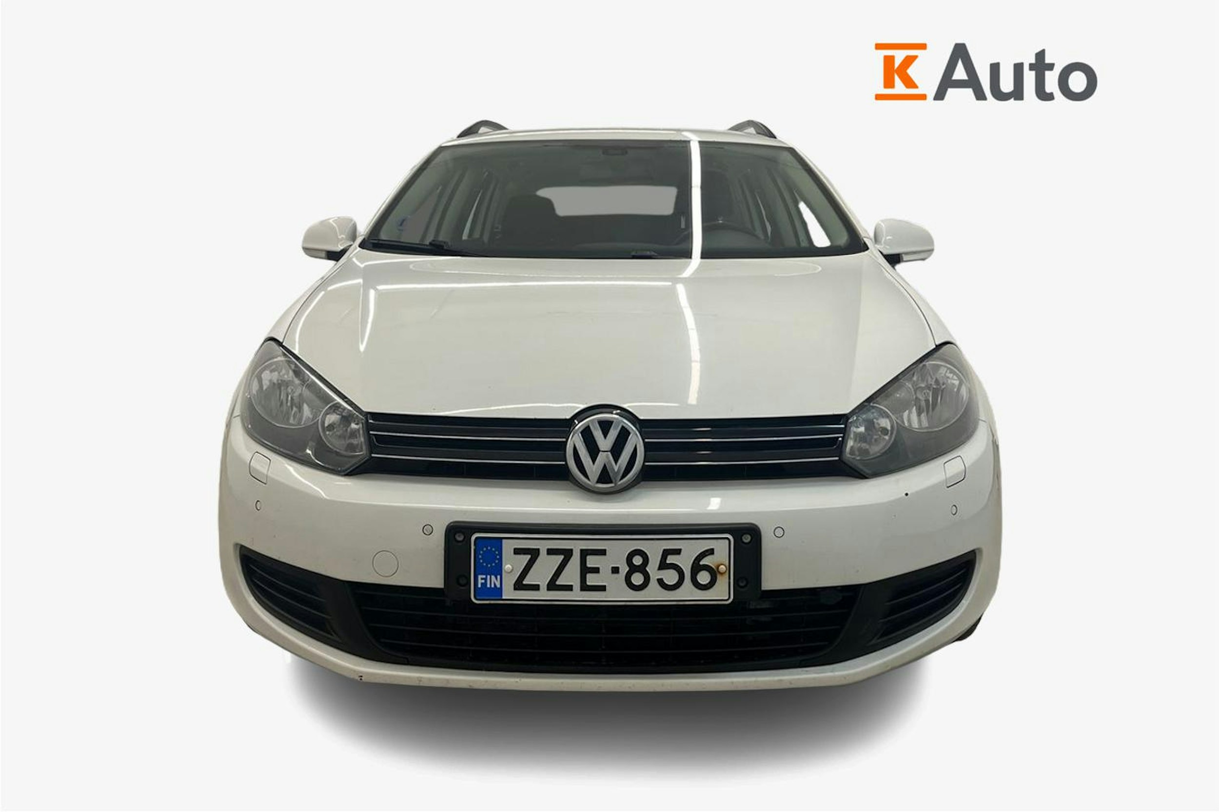 Valkoinen Volkswagen GOLF 2011 kuva 4.