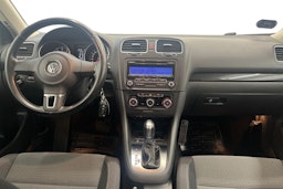 Valkoinen Volkswagen GOLF 2011 kuva 7.