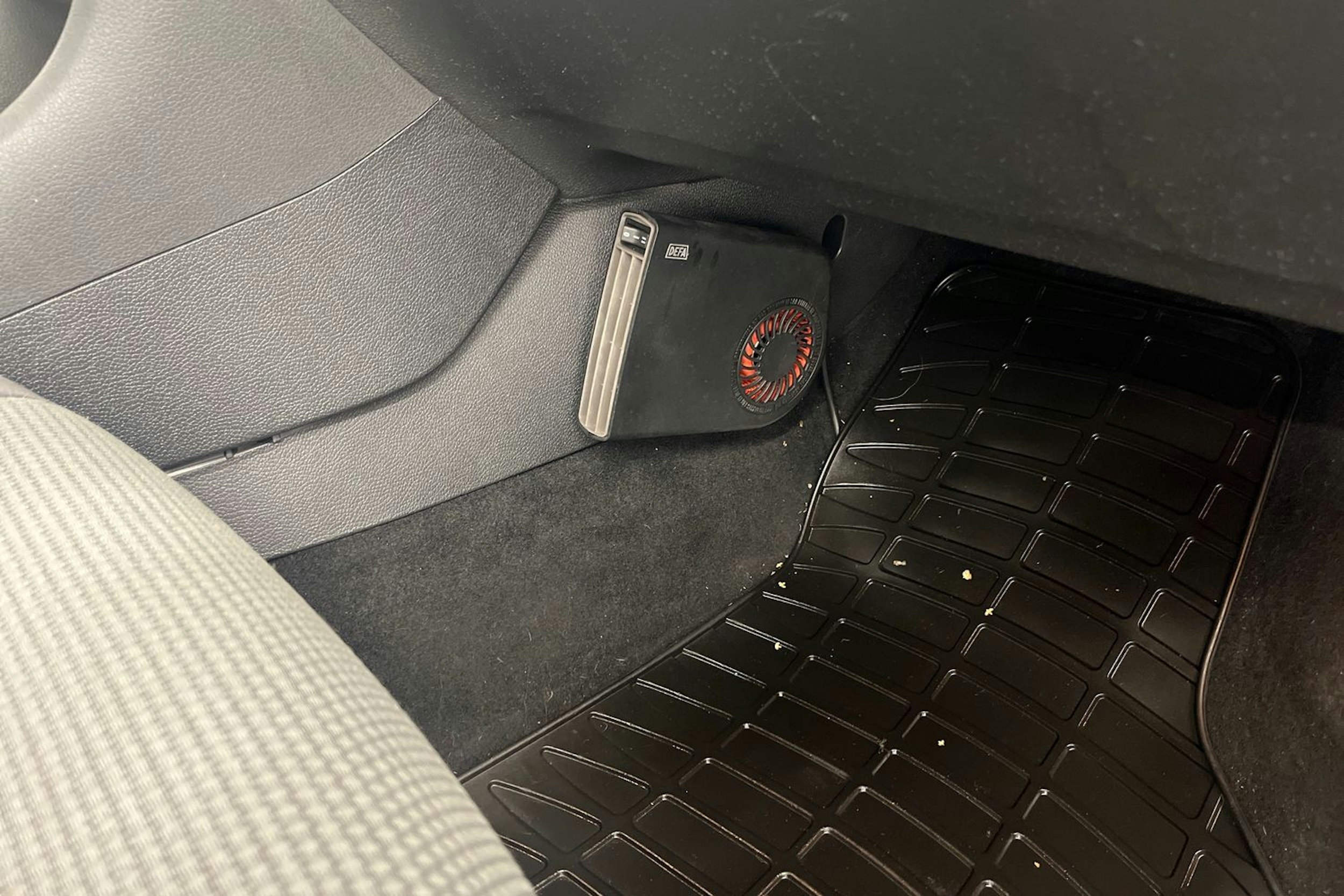 Valkoinen Volkswagen GOLF 2011 kuva 18.