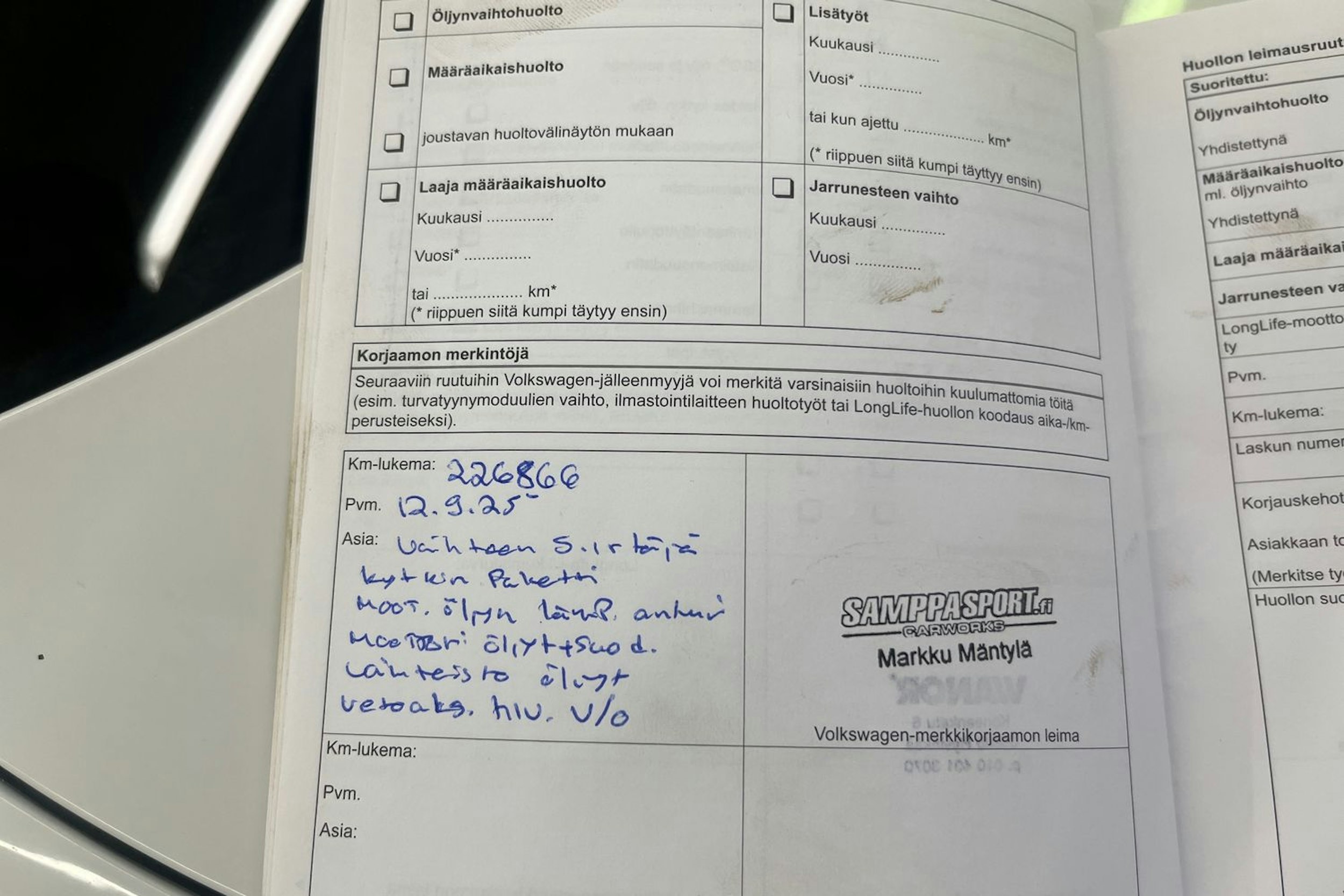 Valkoinen Volkswagen GOLF 2011 kuva 20.