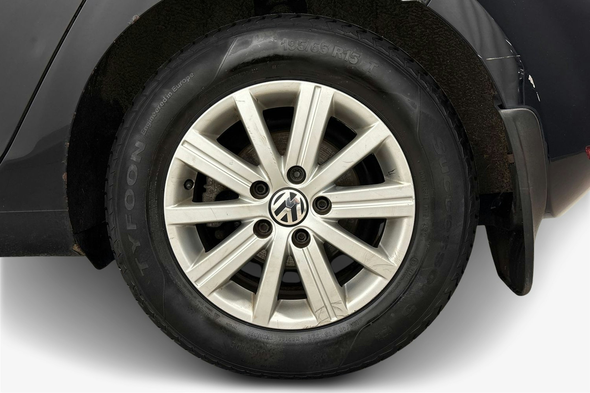 musta Volkswagen Golf 2012 kuva 9.