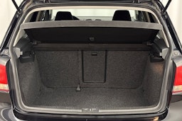 musta Volkswagen Golf 2012 kuva 14.