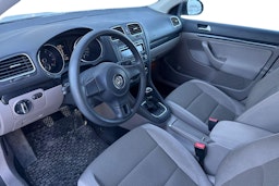 musta Volkswagen Golf 2012 kuva 3.