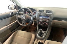 musta Volkswagen Golf 2012 kuva 9.