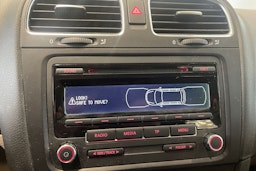 musta Volkswagen Golf 2012 kuva 19.