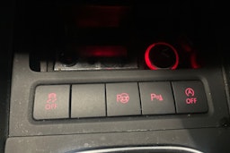 musta Volkswagen Golf 2012 kuva 23.