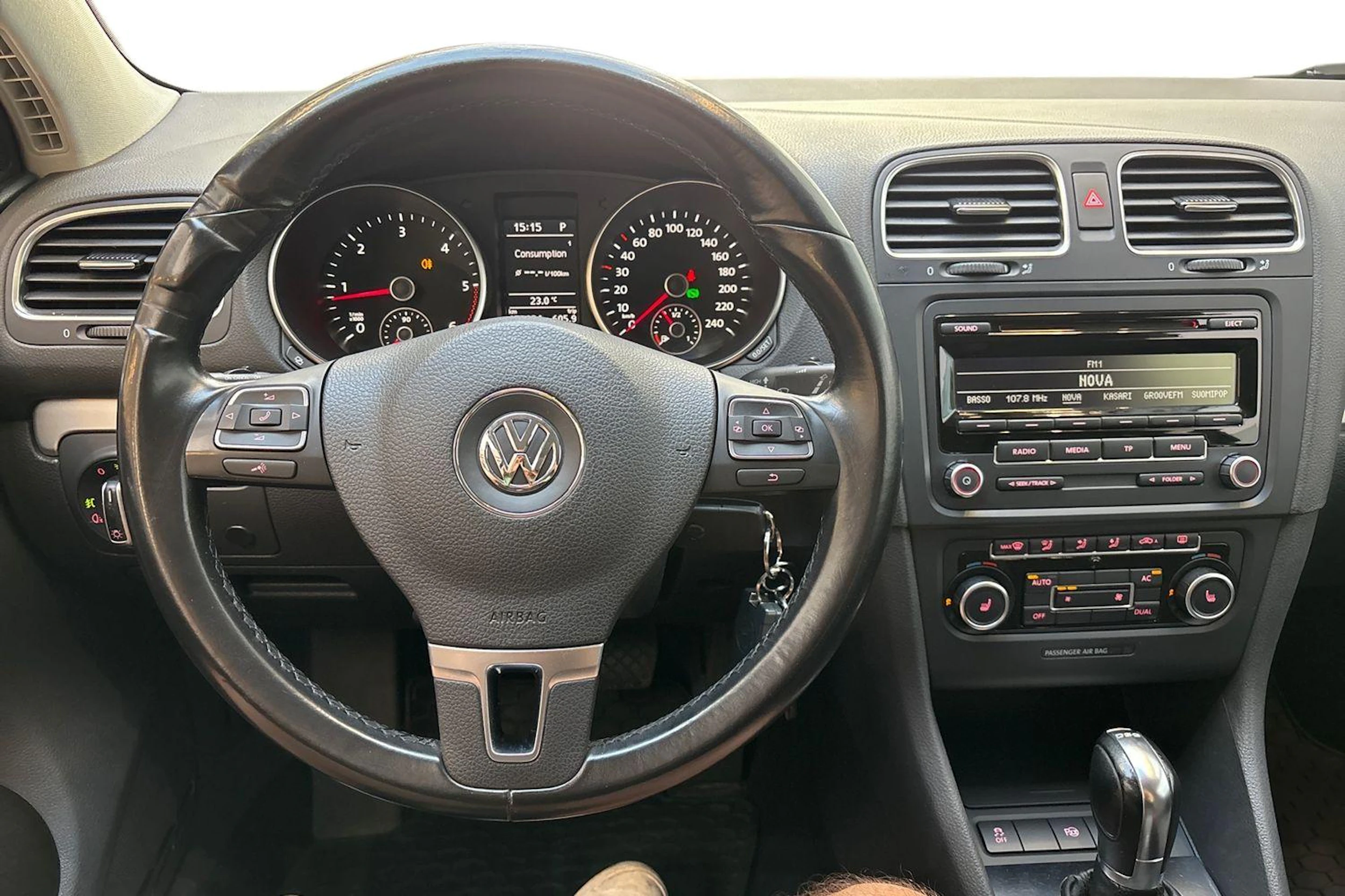 sininen Volkswagen Golf 2012 kuva 7.