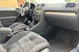 sininen Volkswagen Golf 2012 kuva 18.