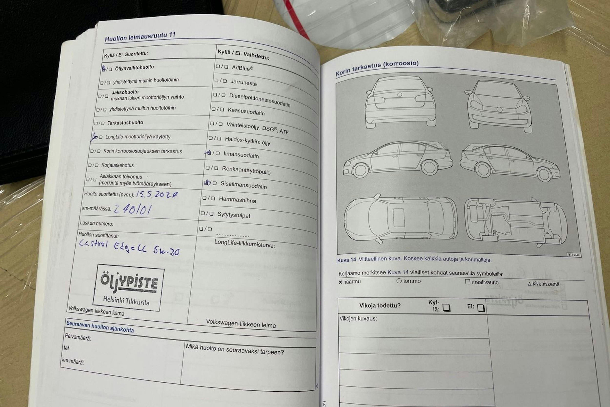 musta Volkswagen Golf 2012 kuva 21.