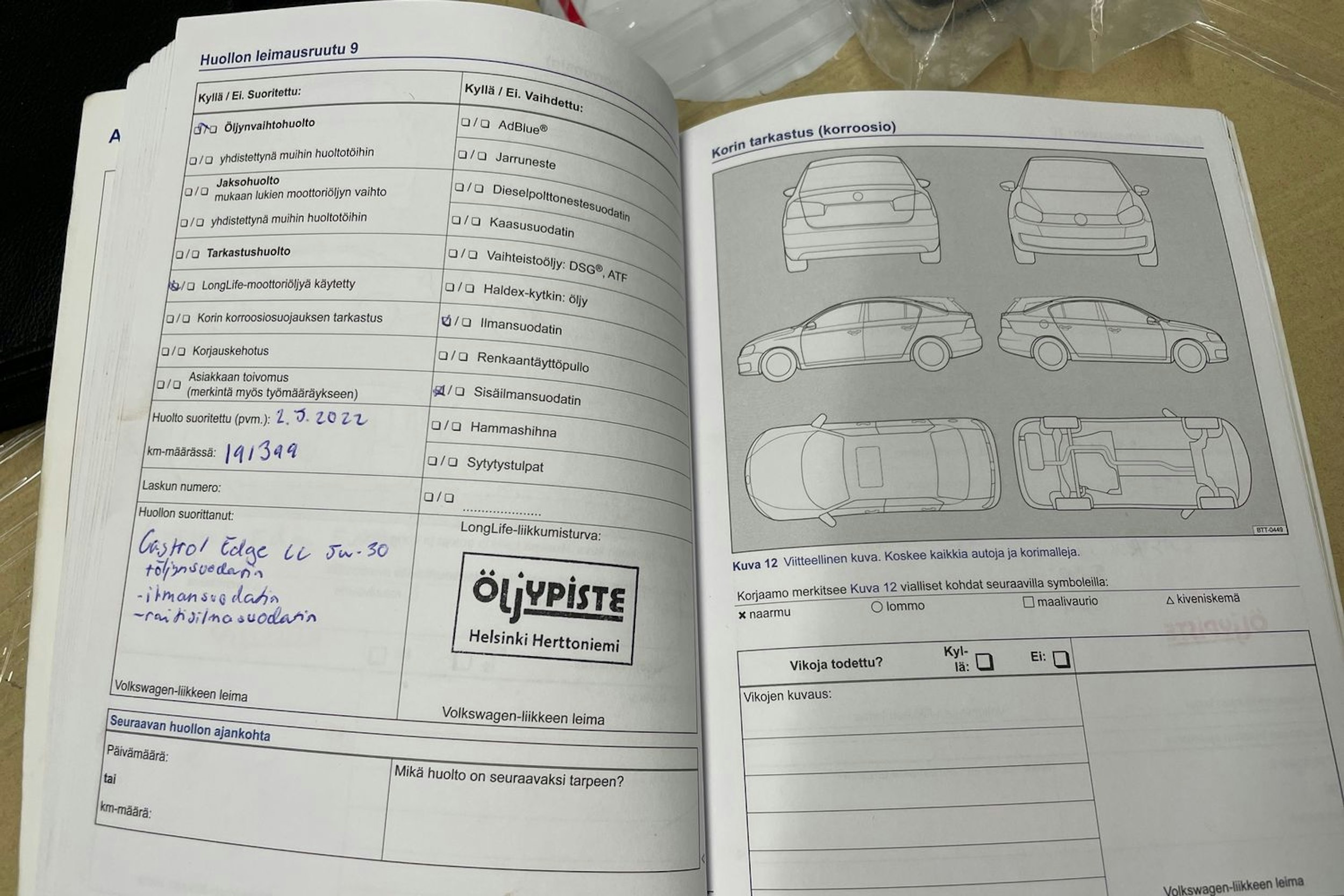 musta Volkswagen Golf 2012 kuva 23.