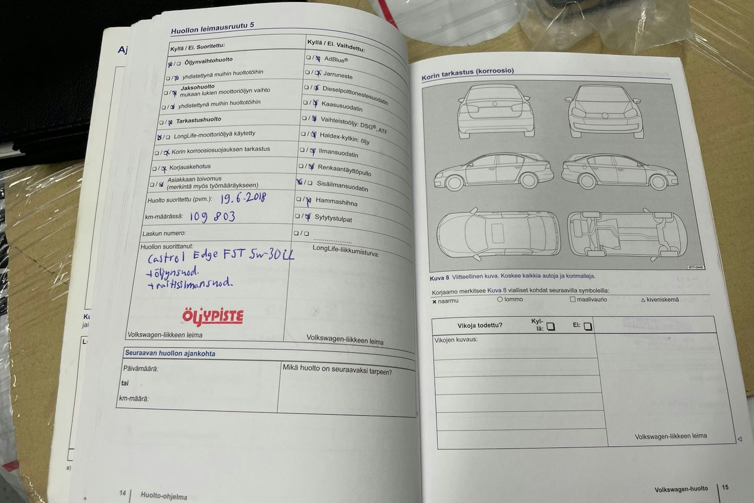 musta Volkswagen Golf 2012 kuva 27.