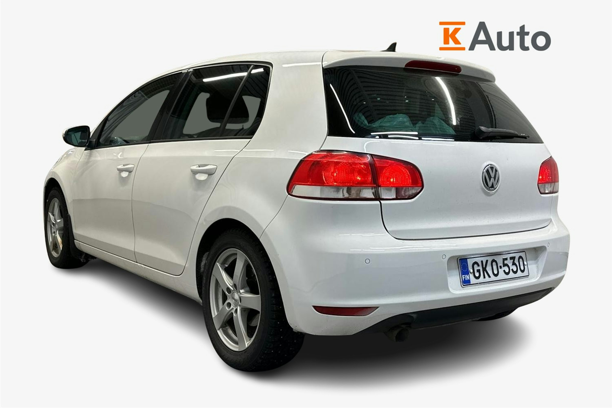 valkoinen Volkswagen Golf 2012 kuva 2.