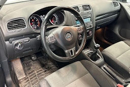 valkoinen Volkswagen Golf 2012 kuva 3.