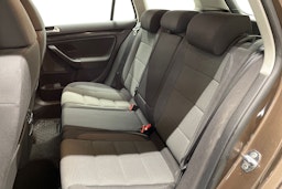 ruskea (beige) Volkswagen Golf 2012 kuva 10.