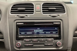 ruskea (beige) Volkswagen Golf 2012 kuva 17.