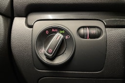 ruskea (beige) Volkswagen Golf 2012 kuva 21.