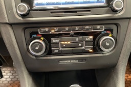 Musta Volkswagen Golf 2012 kuva 17.