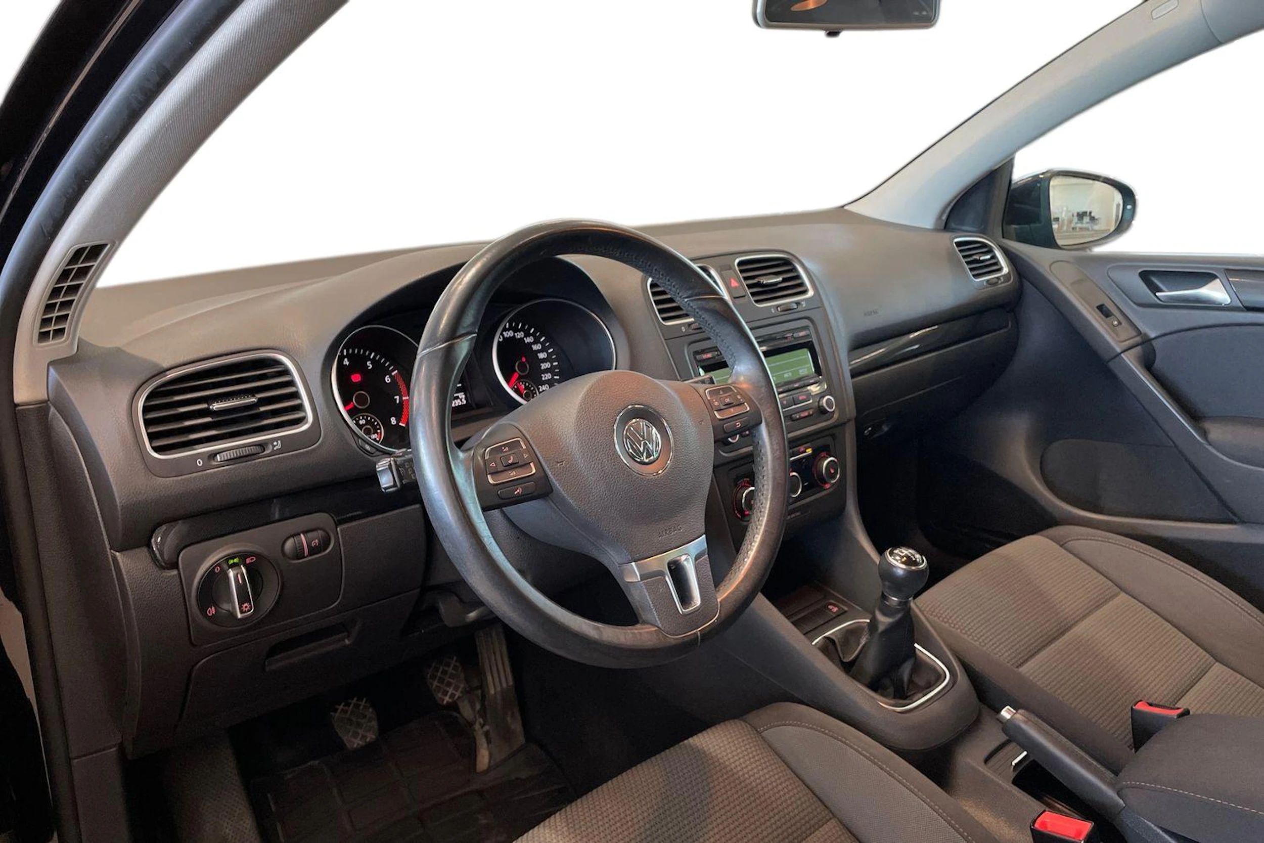musta Volkswagen Golf 2012 kuva 6.
