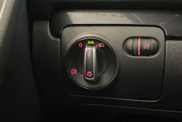 musta Volkswagen Golf 2012 kuva 20.