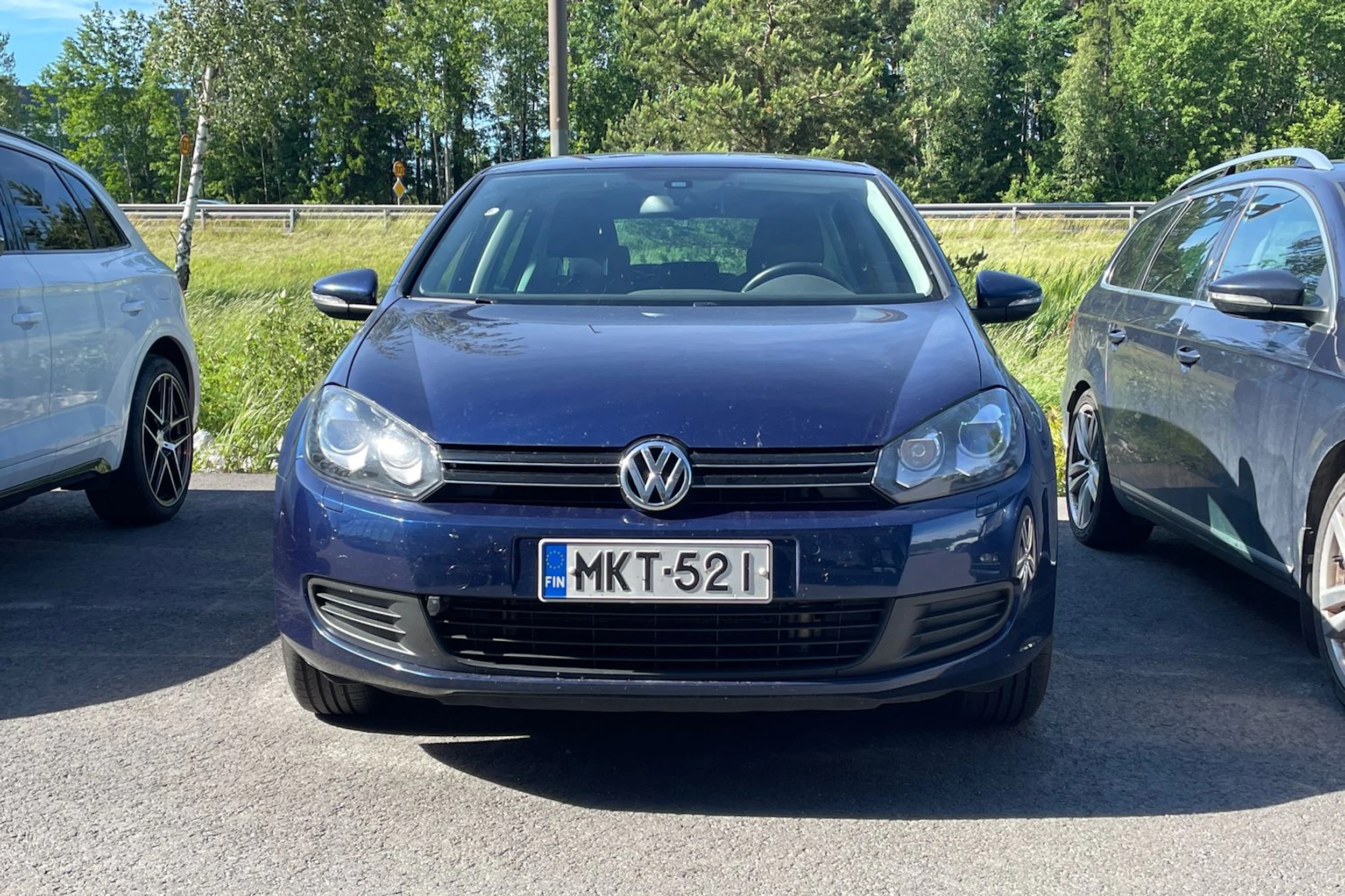 sininen Volkswagen Golf 2012 kuva 4.