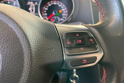 punainen Volkswagen Golf 2012 kuva 19.