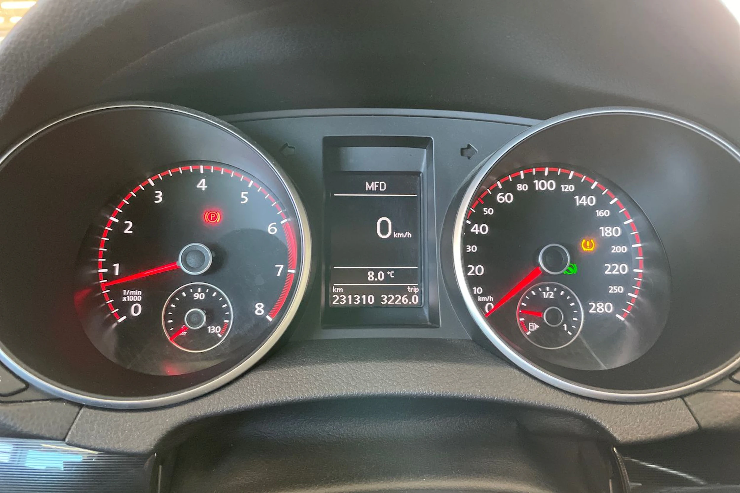 punainen Volkswagen Golf 2012 kuva 21.