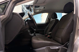 Harmaa Volkswagen Golf 2013 kuva 11.