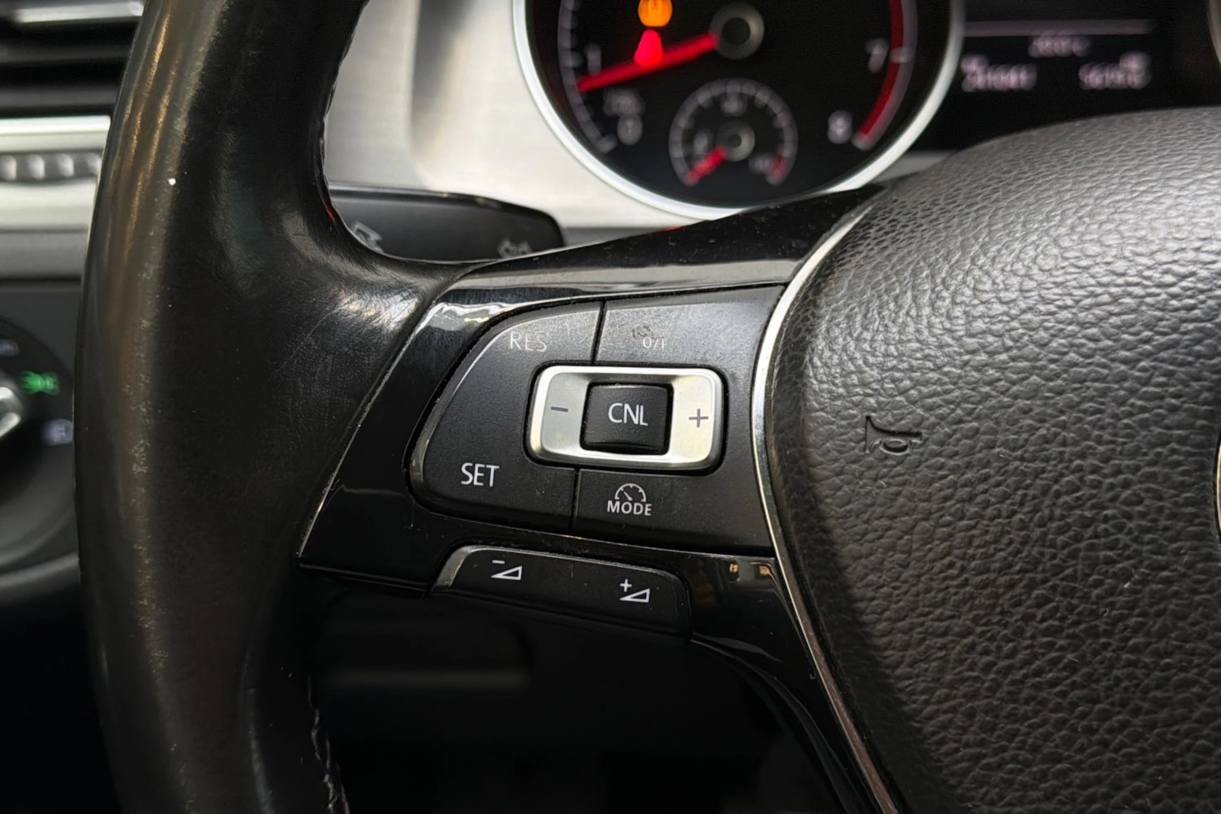 Harmaa Volkswagen Golf 2013 kuva 13.