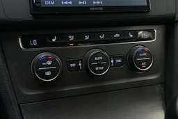 Harmaa Volkswagen Golf 2013 kuva 17.