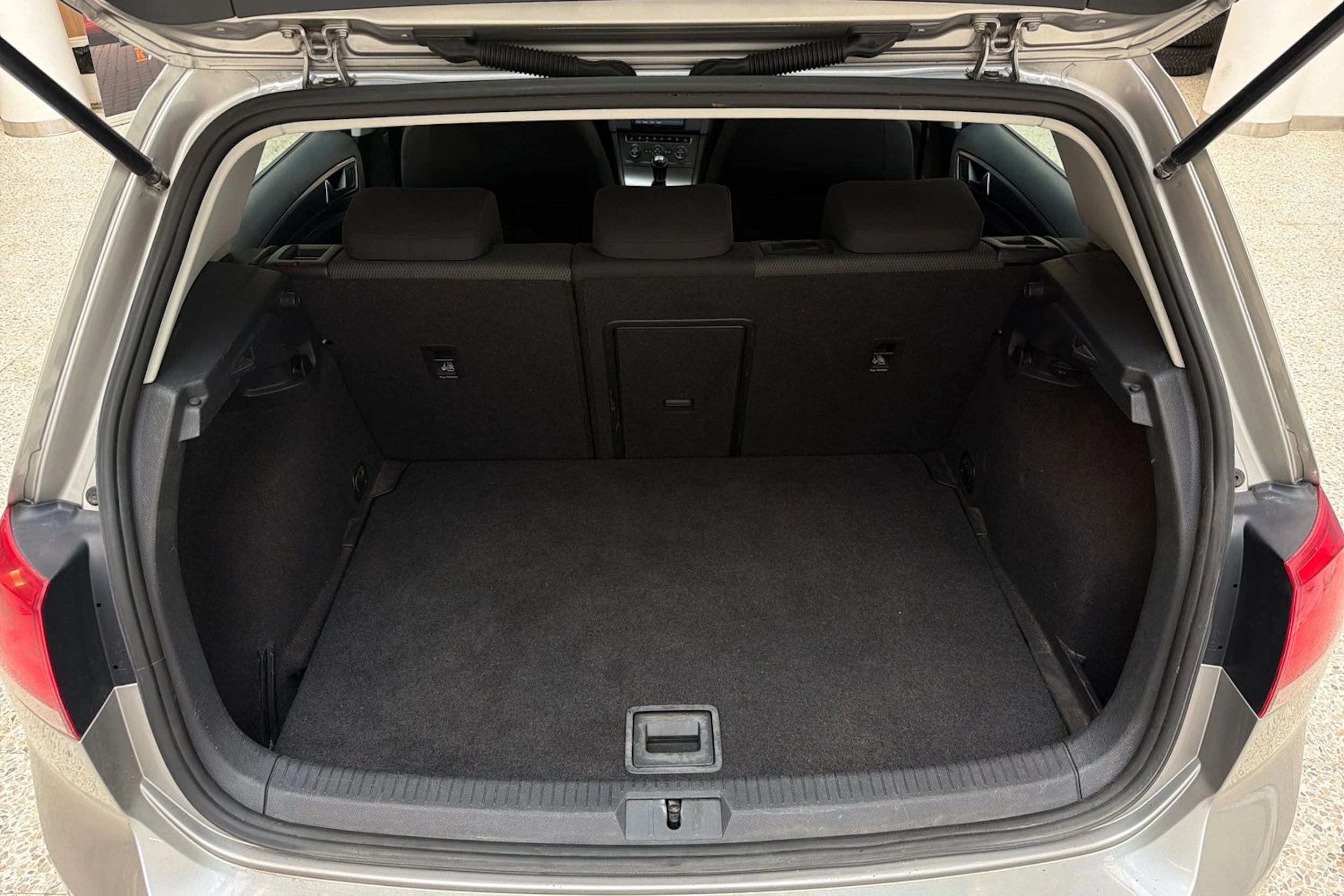 Harmaa Volkswagen Golf 2013 kuva 20.