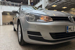 Harmaa Volkswagen Golf 2013 kuva 22.