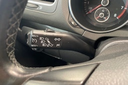 Punainen Volkswagen GOLF 2012 kuva 19.