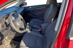 Punainen Volkswagen GOLF 2012 kuva 3.