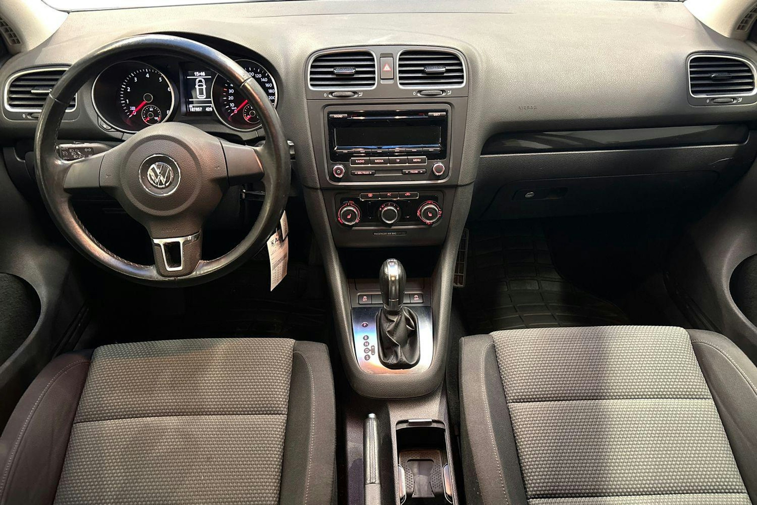 sininen Volkswagen Golf 2012 kuva 7.