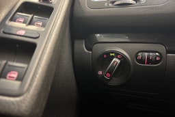 sininen Volkswagen Golf 2012 kuva 12.