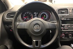 sininen Volkswagen Golf 2012 kuva 13.