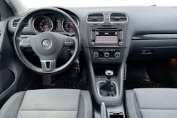 sininen Volkswagen Golf 2012 kuva 10.