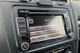sininen Volkswagen Golf 2012 kuva 19.