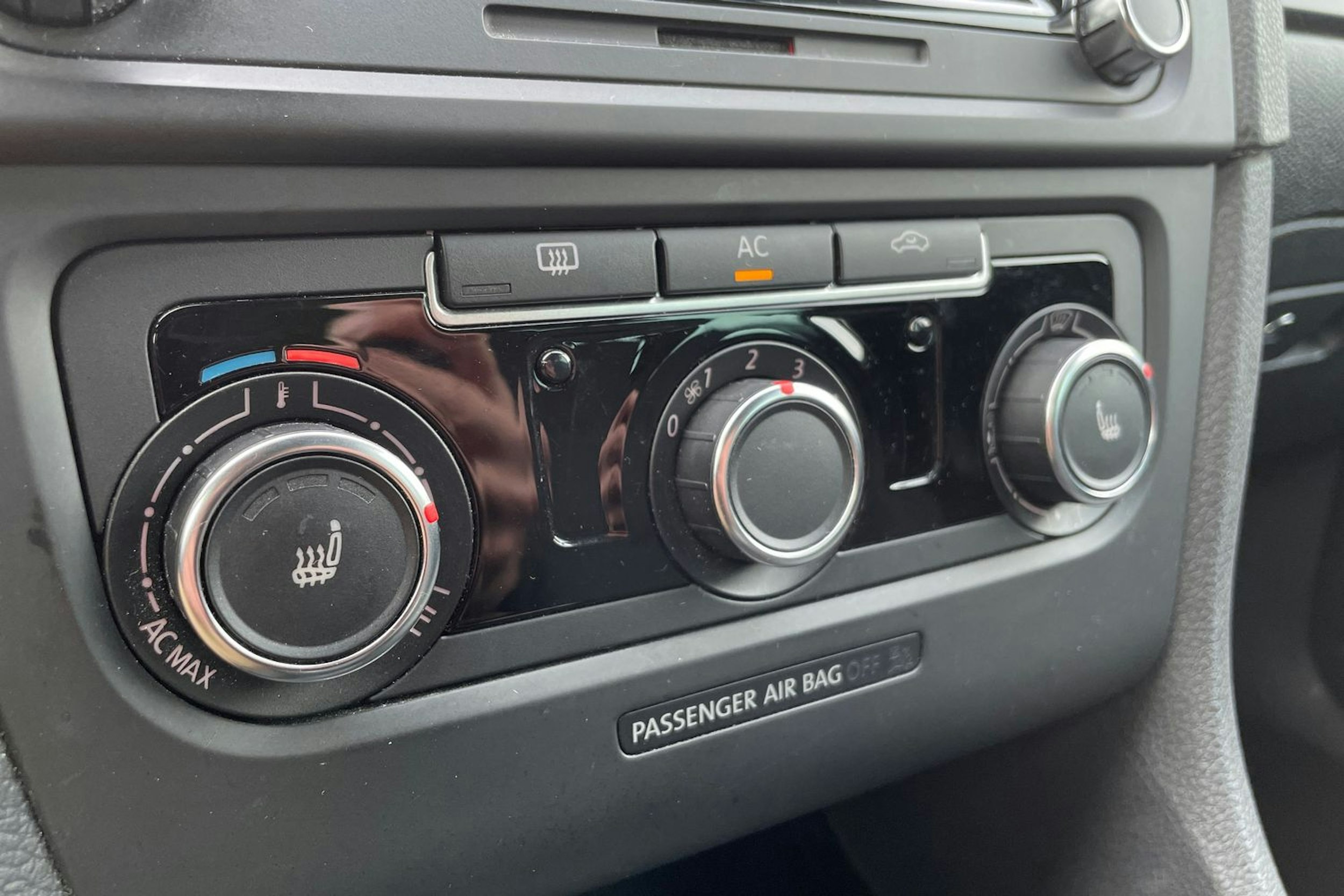 sininen Volkswagen Golf 2012 kuva 21.