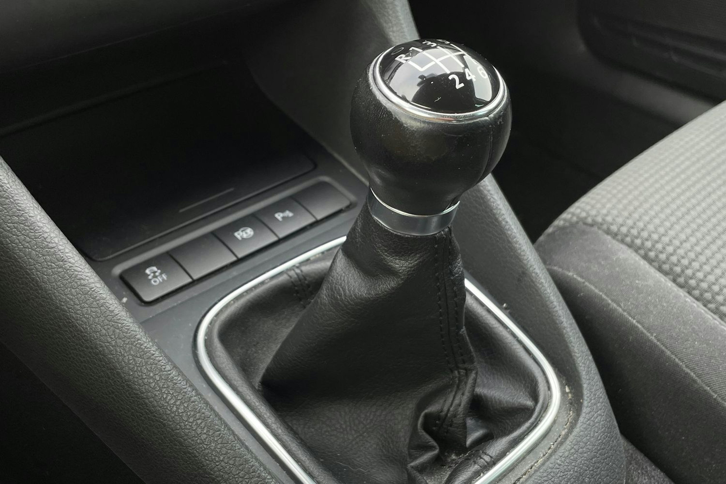 sininen Volkswagen Golf 2012 kuva 22.