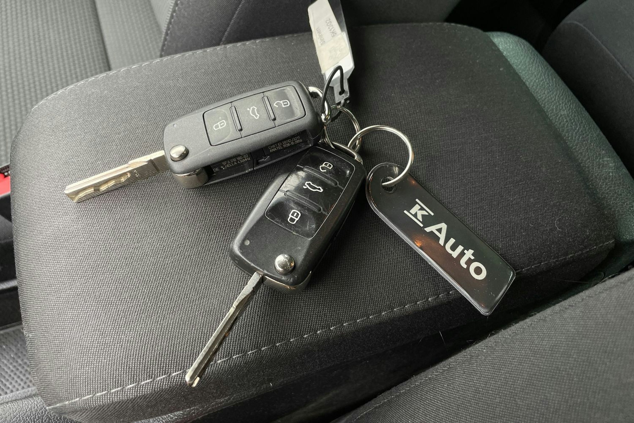 sininen Volkswagen Golf 2012 kuva 23.