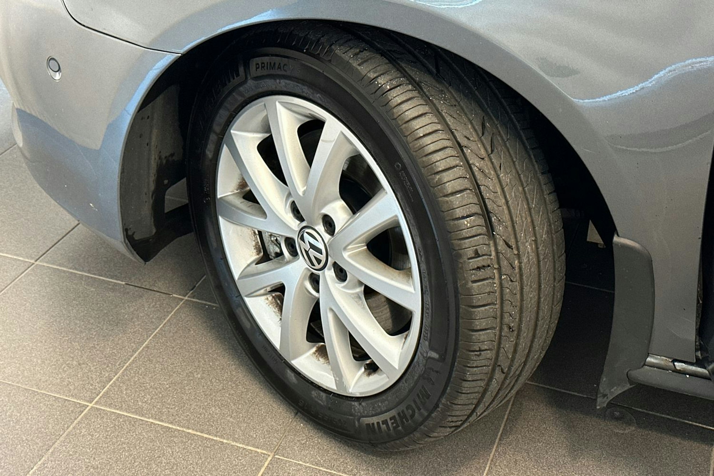 Harmaa Volkswagen GOLF 2012 kuva 10.