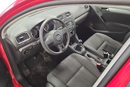 Punainen Volkswagen GOLF 2012 kuva 6.