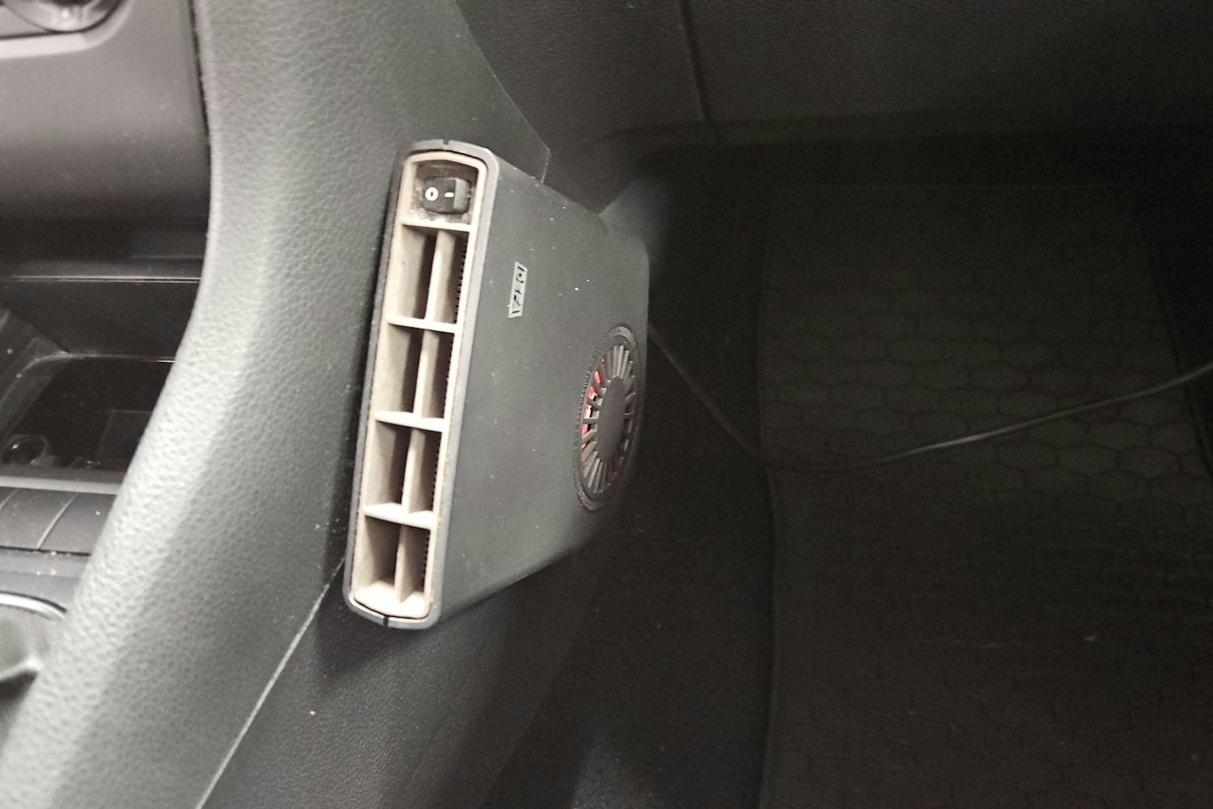 Punainen Volkswagen GOLF 2012 kuva 13.